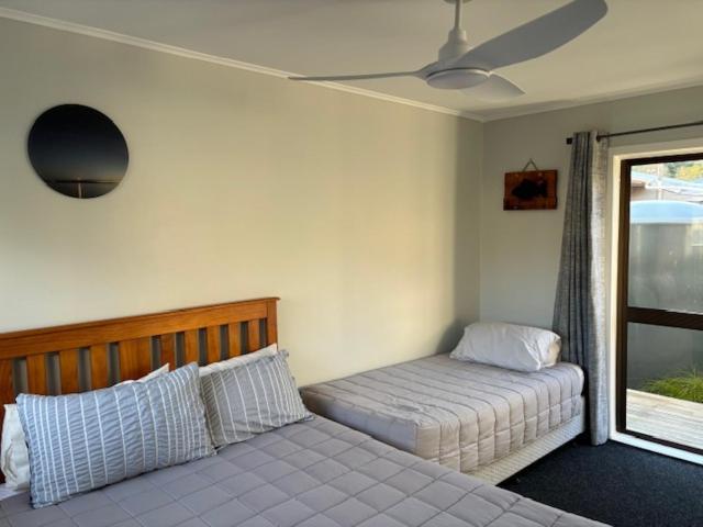 Kiwi Cabins Tapu エクステリア 写真